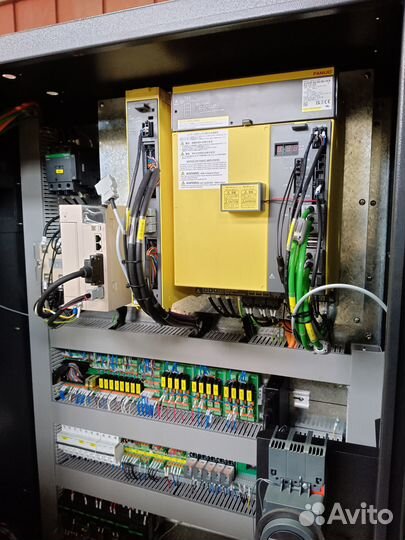 Токарный станок по металлу с чпу с вмт55