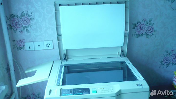 Лазерный копировальный печатает форматы А4 А3