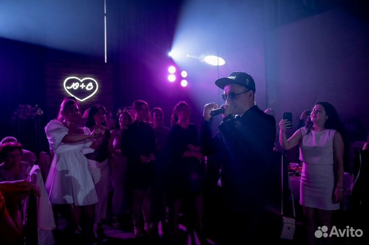 Профессиональная светомузыка, тяжелый дым, диджей