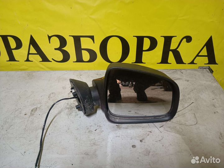 Зеркало правое Renault Sandero 1