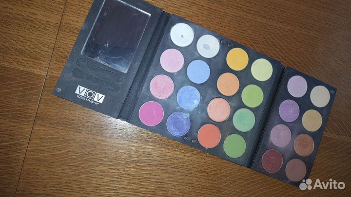 Палетка теней VOV для начинающего визажиста