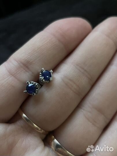 Серебряные серьги с сапфирами