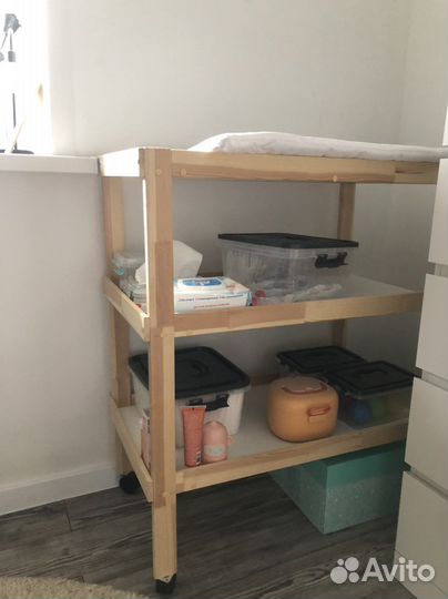 Пеленальный стол