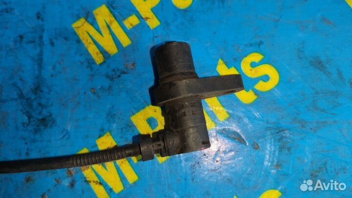 Датчик abs передний правый Toyota Corolla NZE121