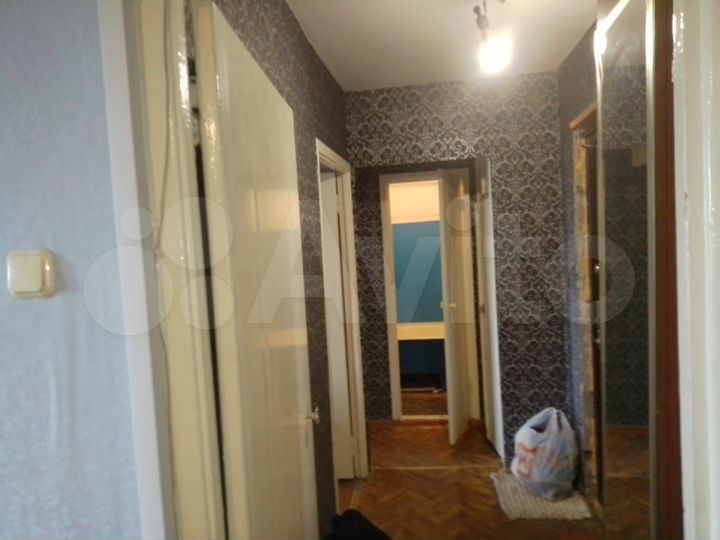 2-к. квартира, 42 м², 3/9 эт.