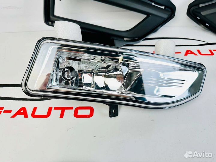 Противотуманные фары Nissan X-Trail (T 32 ) C6060