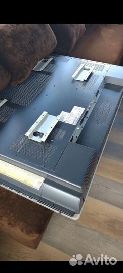 ЖК Телевизор Philips с подсветкой Ambilight 42