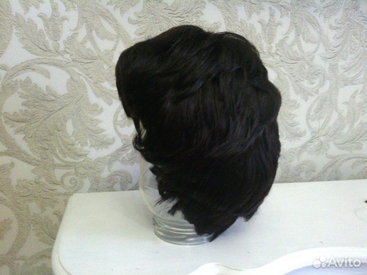 Парик из искусственных волос