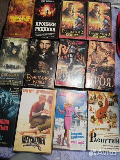 Видеокассеты с фильмами.Мультфильм