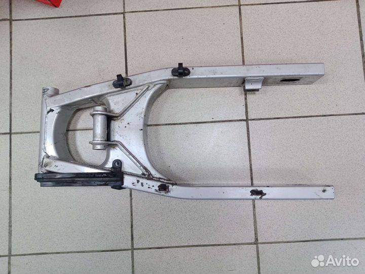 Задний маятник suzuki gsf bandit 650