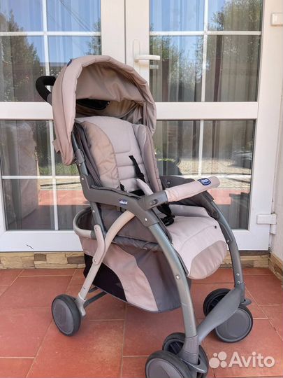 Прогулочная коляска Chicco Simplicity Plus