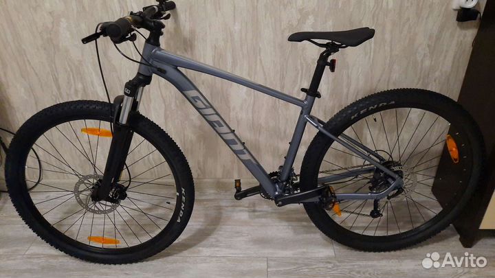 Велосипед горный Giant Talon 2 29