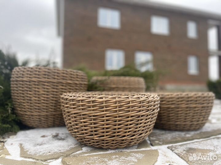 Кашпо из ротанга