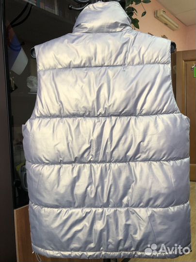 Безрукавка утепленная женская размер 48-50