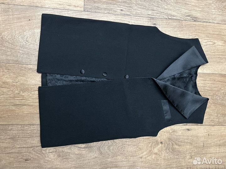 Жилетка для мальчика школьная 140