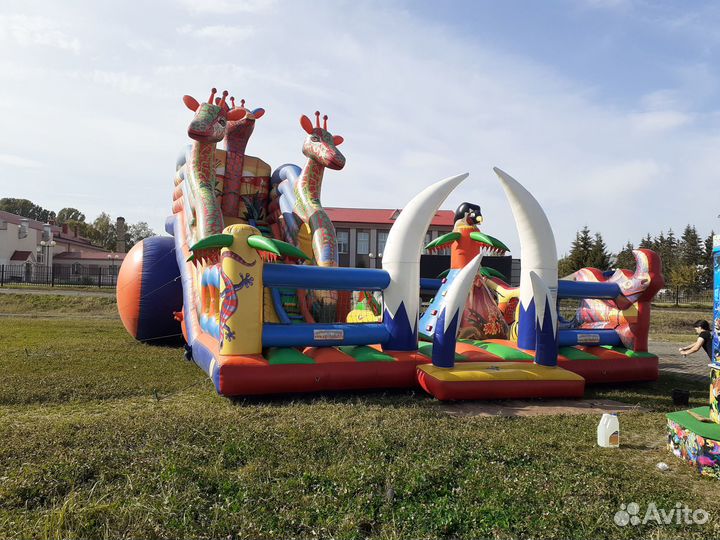 Детский надувной батут с горкой