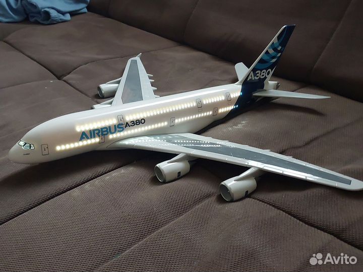 Модель самолета