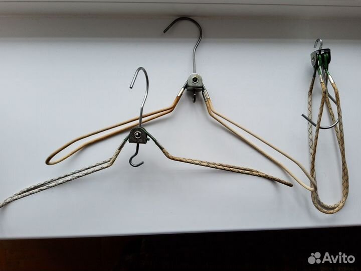 Вешалки винтажные металлические складные