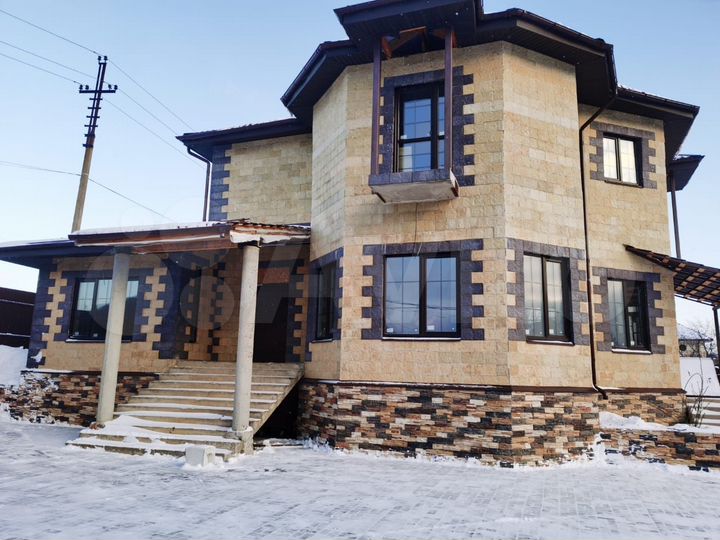 Дом 300 м² на участке 16 сот.