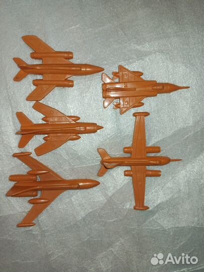 Солдатики СССР ГДР 57 шт оловянные пластмассовые