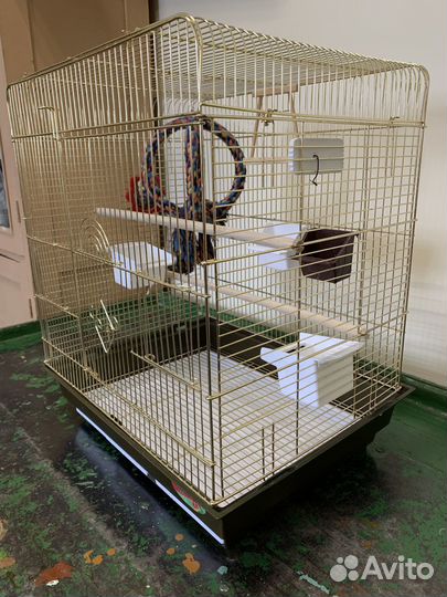 Большая клетка для птиц