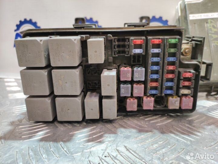 Блок предохранителей Chevrolet Lacetti 1.6 F16D3