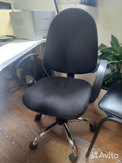 Компьютерное кресло