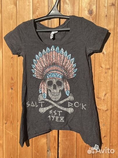 Футболка Saltrock -8- Женская с черепом