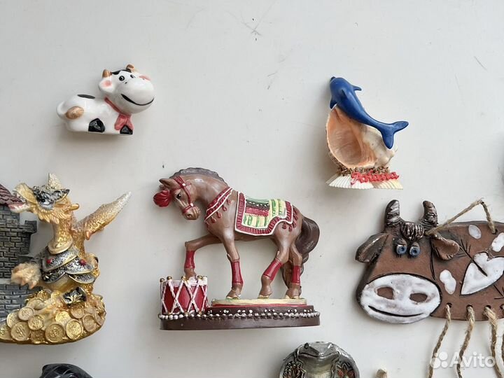 Статуэтки и фигурки разные