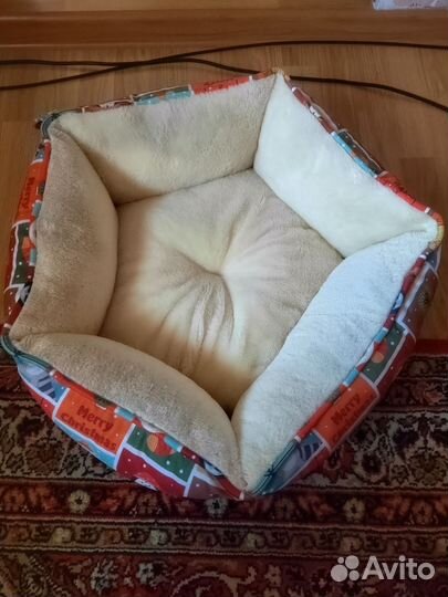 Лежанка для кошек