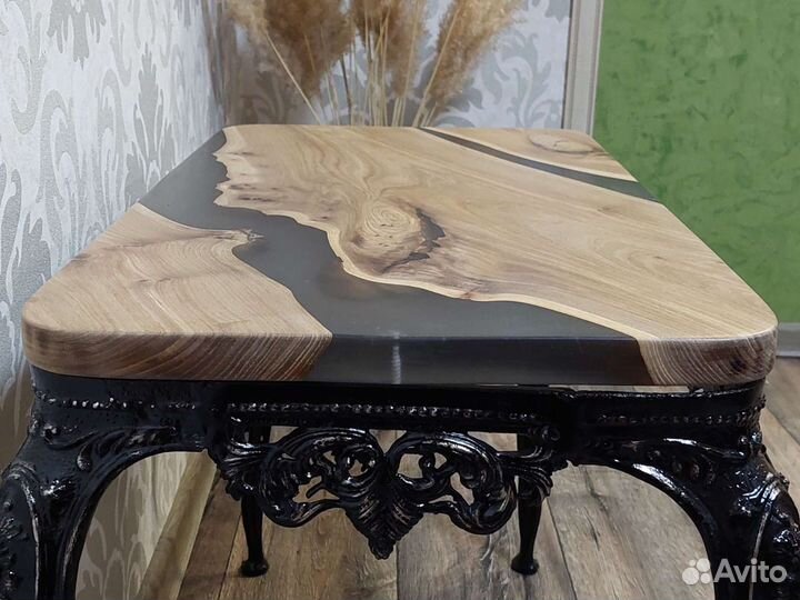 Столик концоль, стиль барокко