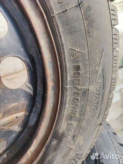 Sunfull SF-W11 205/60 R16