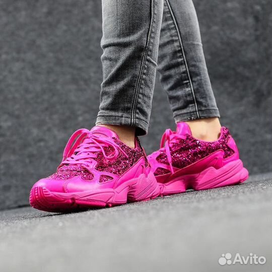 Кроссовки Adidas Falcon Shock Pink 39р розовые