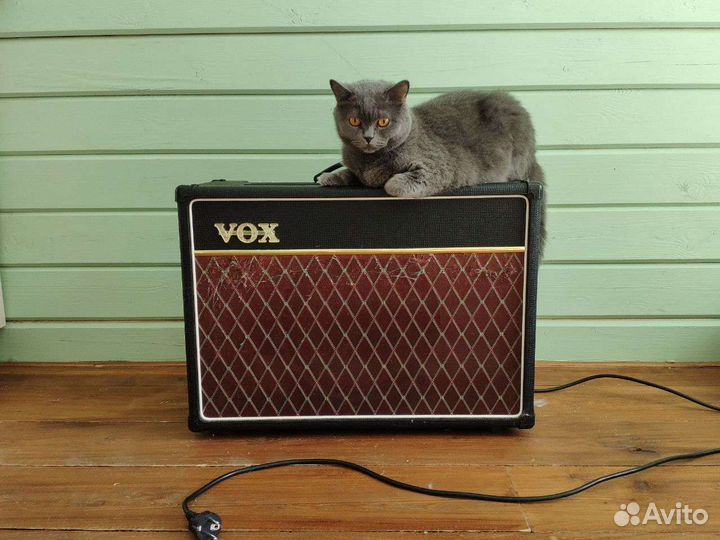 Ламповый комбоусилитель VOX AC15C1