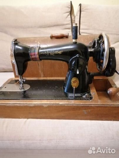 Швейная машина Подольск ручная бу