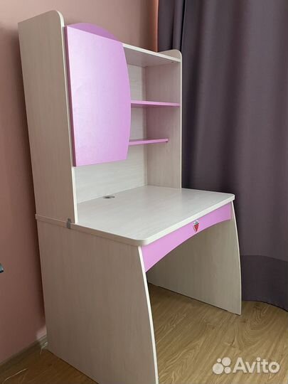 Письменный стол