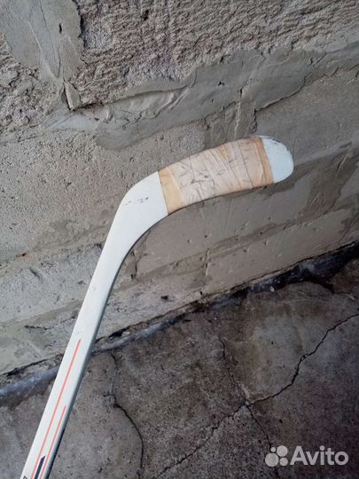 Клюшка хоккейная