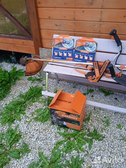 Бензокосилка