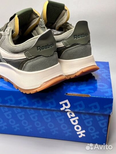 Кроссовки Reebok женские (36-41 размеры)