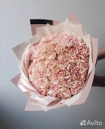 Гвоздики с доставкой