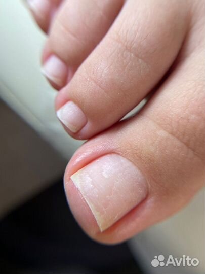 Педикюр и маникюр на дому