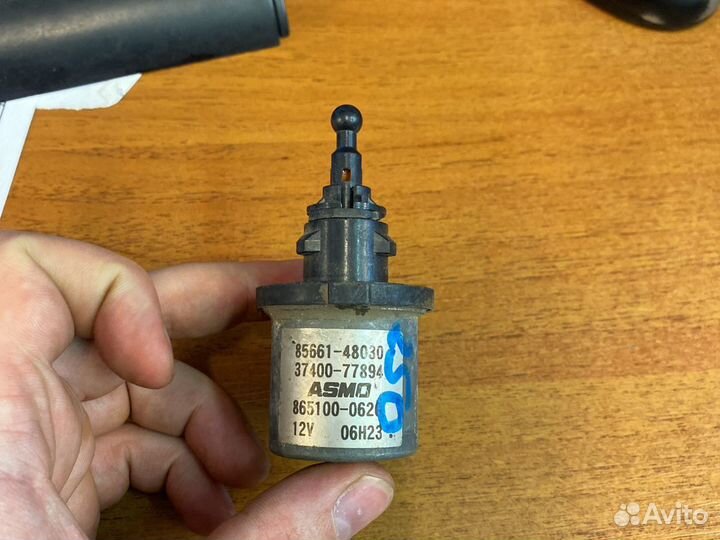 Lexus Корректор фары б/у