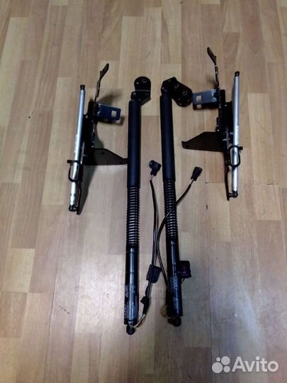 Мотор амортизатор привод багажника Audi A7 Ауди А7