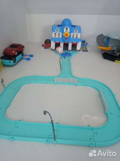 Робокар Поли пакетом