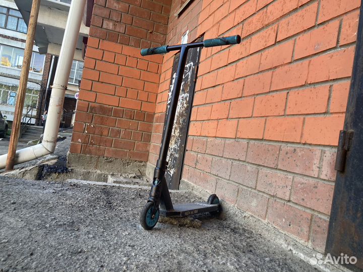 Трюковой самокат