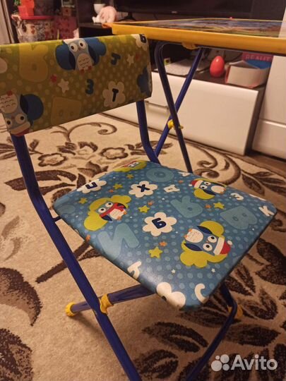 Детский стол и стул