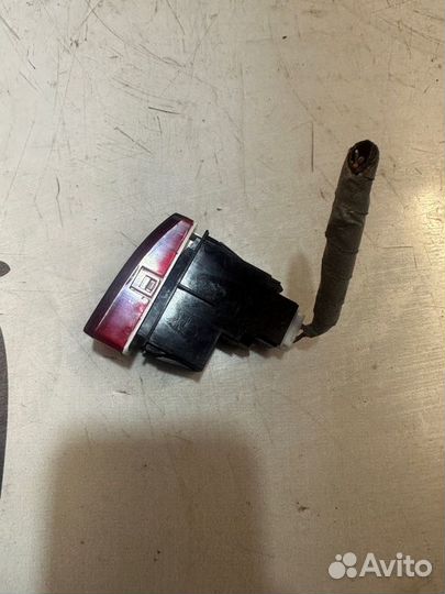 Кнопка аварийки Honda Cr-V 3 RE5 R20A2 2010