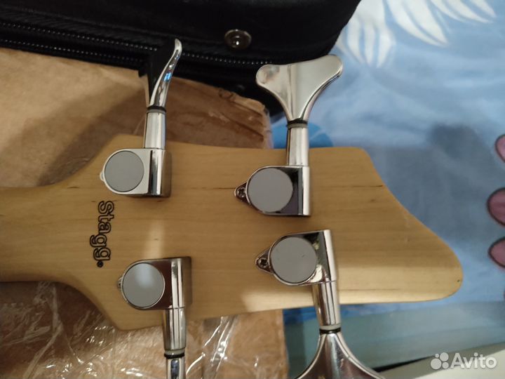 Бас гитара stagg SBF-40 3/4 маломензурный