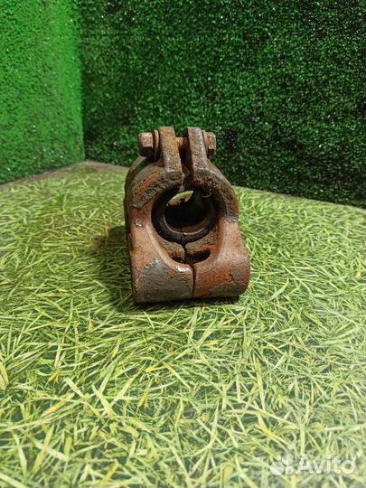 Кронштейн стабилизатора Renault Premium 2004