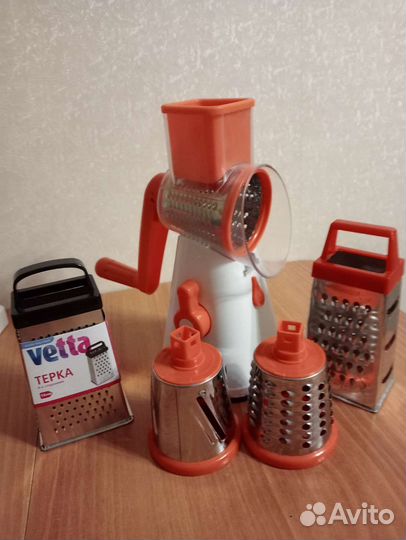 Много разной кухонной утвари